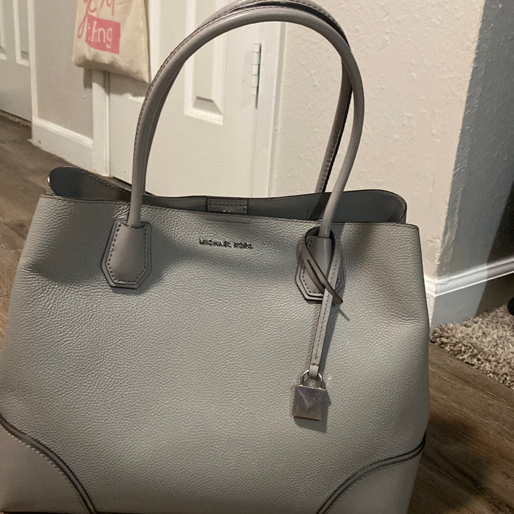 Michael Kors tote